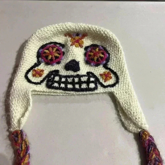 PERUVIAN HANDMADE DIA DE LA MUERTE EARFLAP BEANIE HAT main image 8